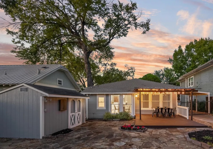 Vickery Place Craftsman