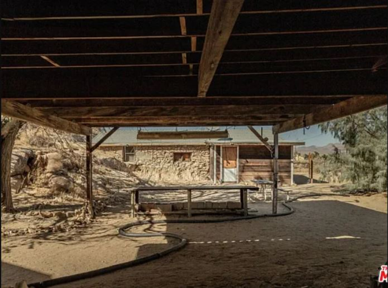 Crazy town, California, desert