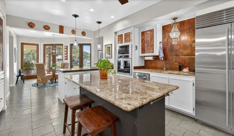 Rockport, Coastal living
