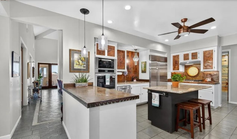 Rockport, Coastal living