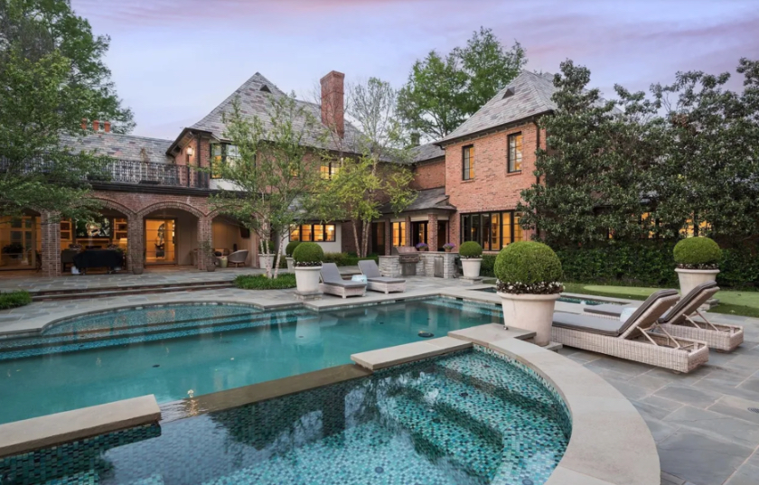 Los Arboles estate