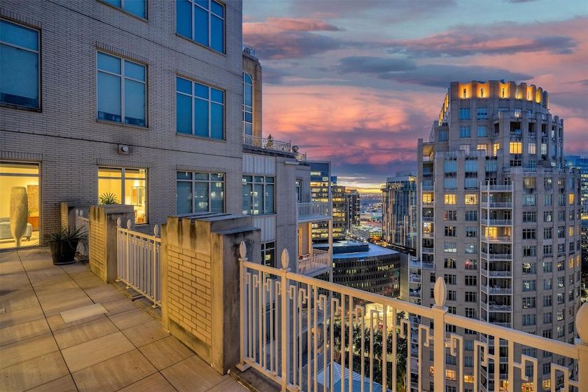 Ritz-Carlton Residences dallas