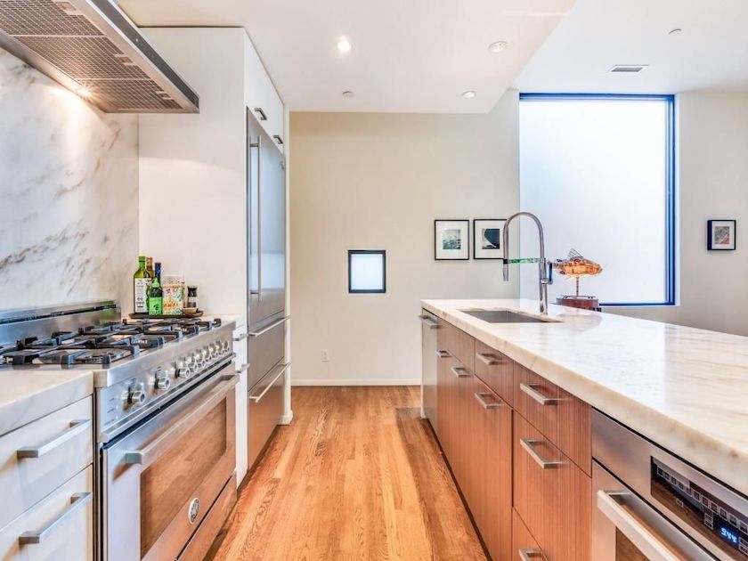 Oaklawn real estate