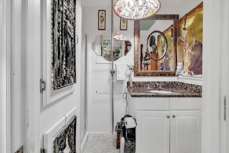 holy crap, South Carolina, hoarder