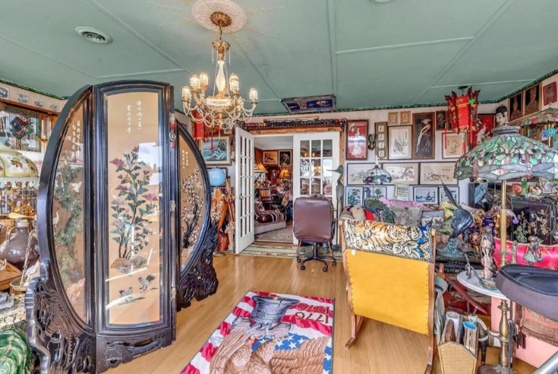 holy crap, South Carolina, hoarder