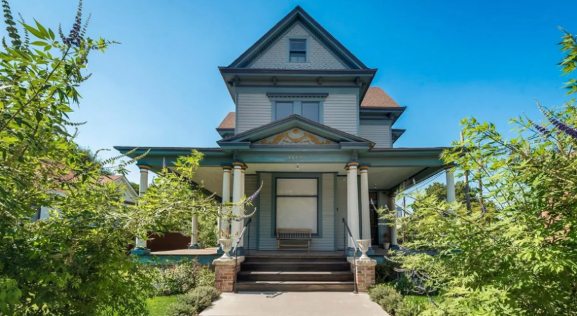 Rosenfeld Blue House
