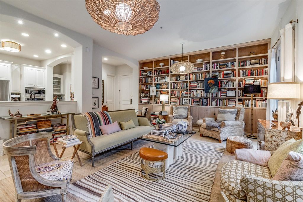 turnkey Residence at Turtle Creek