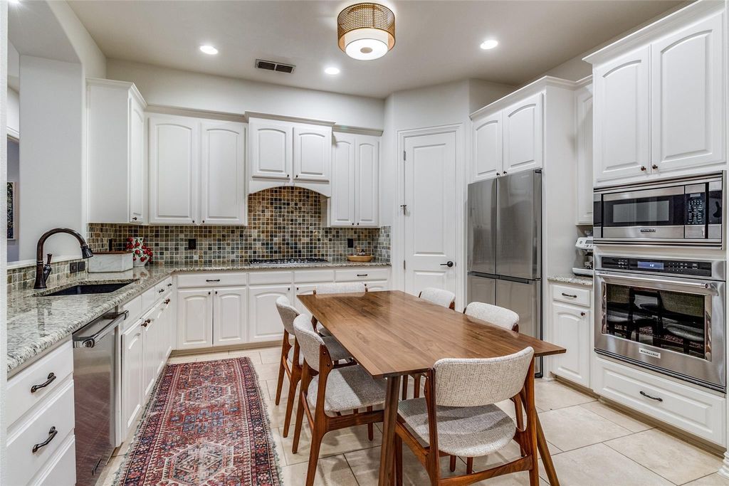 turnkey Residence at Turtle Creek