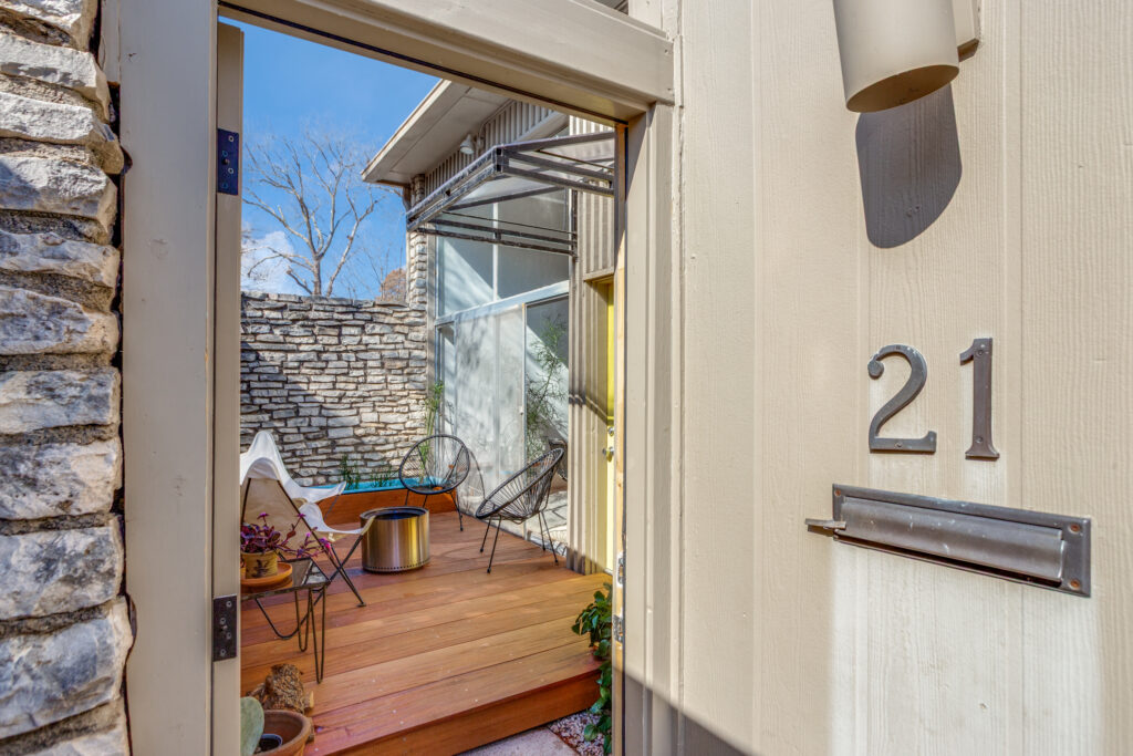 Mid Century Ridglea Condo