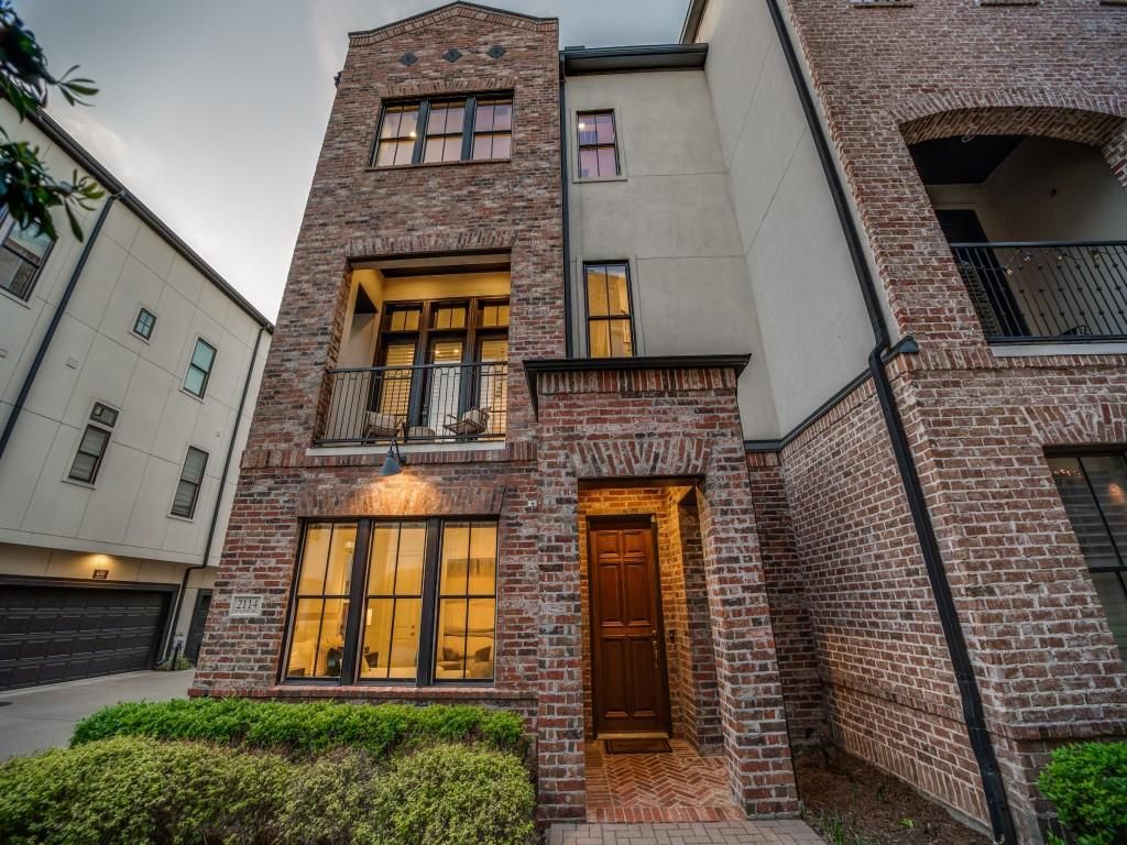 spring dallas real estate