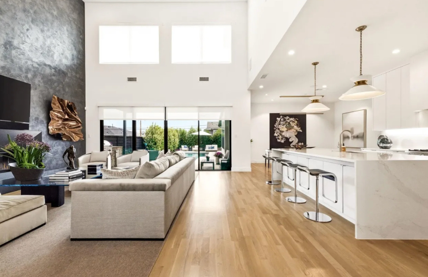 Lakewood Hills Contemporary