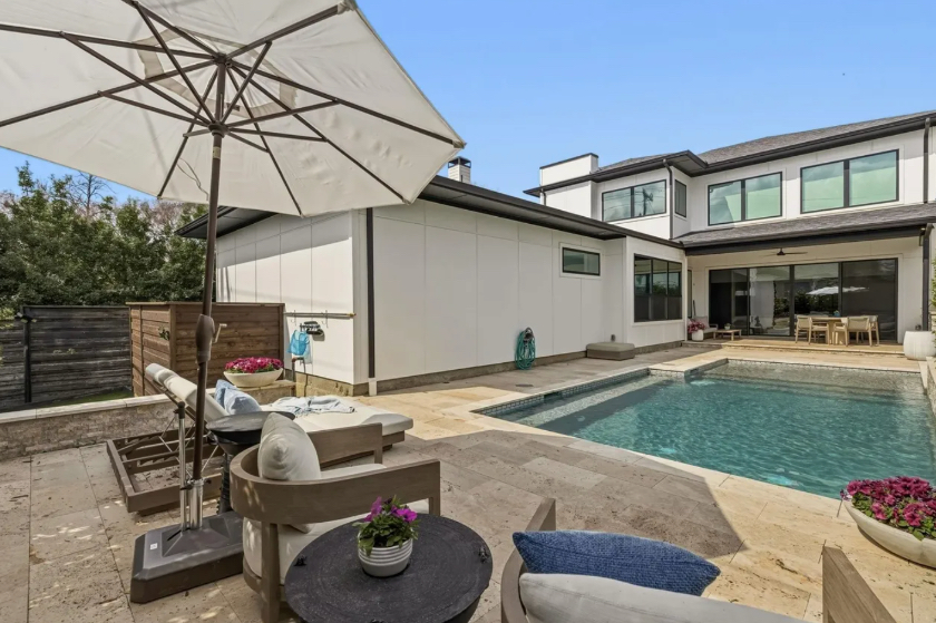 Lakewood Hills Contemporary