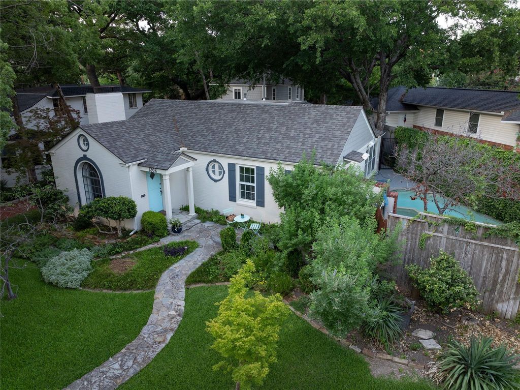 East Kessler bungalow