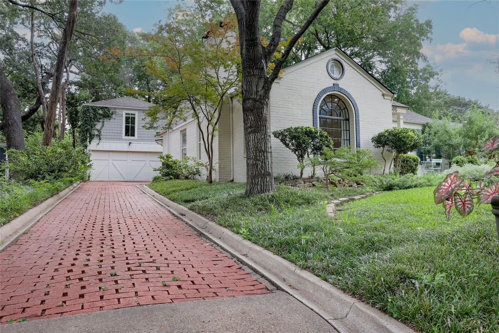 East Kessler bungalow