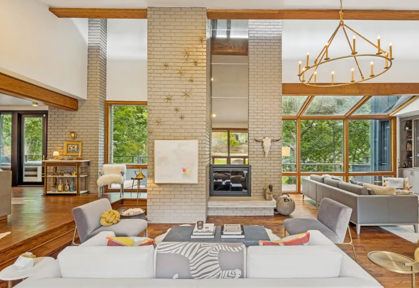 Lakewood modern treehouse