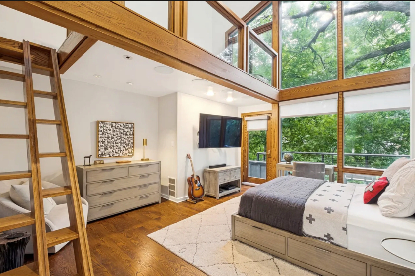 Lakewood modern treehouse
