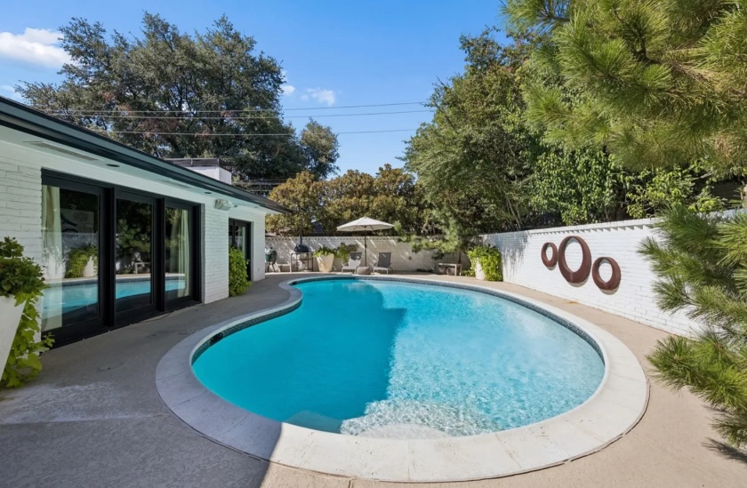 Mockingbird Park Midcentury 