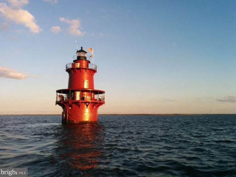 lighthouse, edgar allen poe, virginia