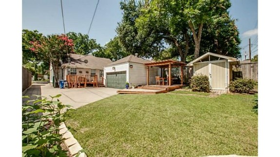 2419 10th backyard