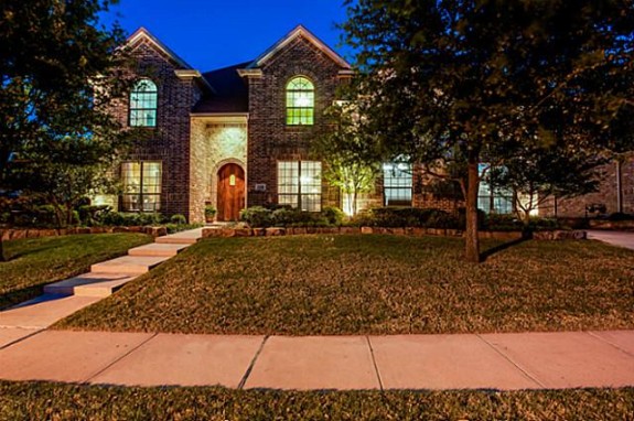 2570 Bendbrook Front