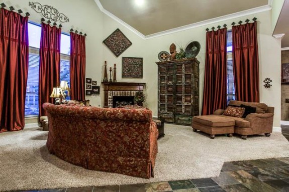 2570 Bendbrook Living