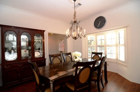 2722 Lawtherwood Dining