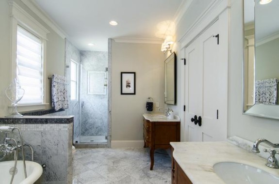 300 Edgefield Master Bath