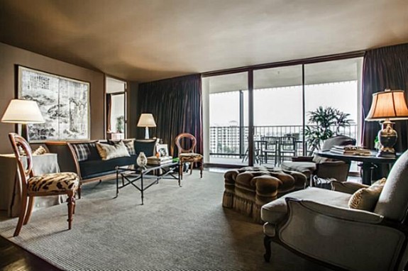 3310 Fairmount 10B Living 1