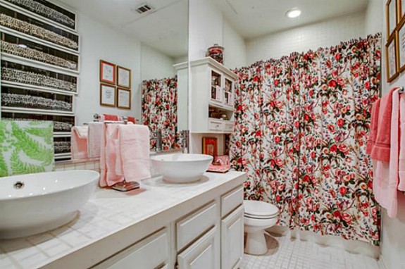 3311 Blackburn #220 bath