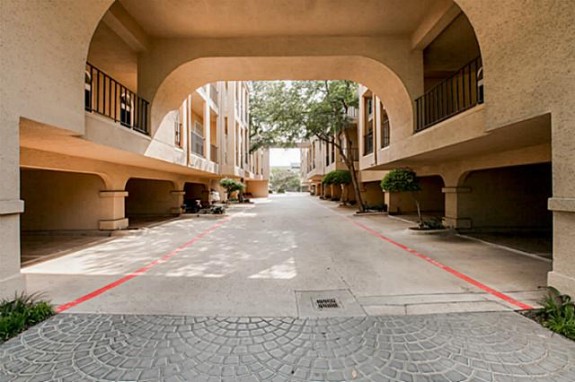 3311 Blackburn parking