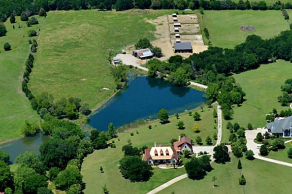 339 Town East Blvd. overview