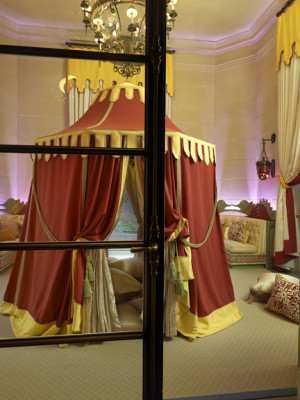 35 play tent
