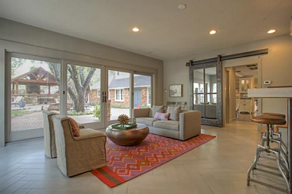 3608 Overton Park Sunroom