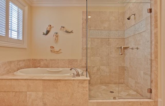 3725 Turtle Creek master bath 2
