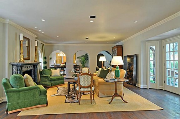3808 Turtle Creek formal living