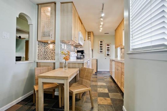 411 N Montreal kitchen