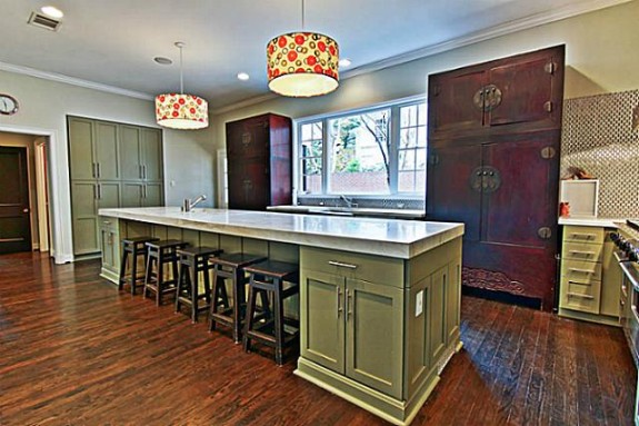 4212 Belclaire Kitchen