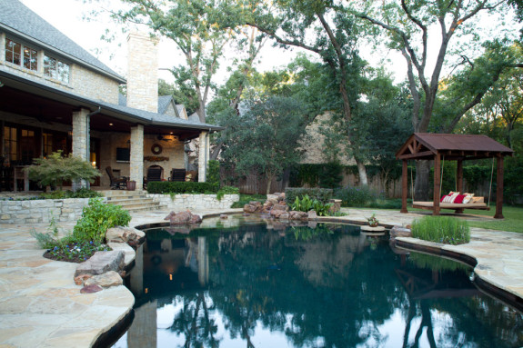 4246_Woodfin_Dr