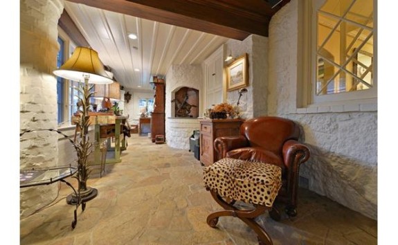 4414 Shenandoah porch
