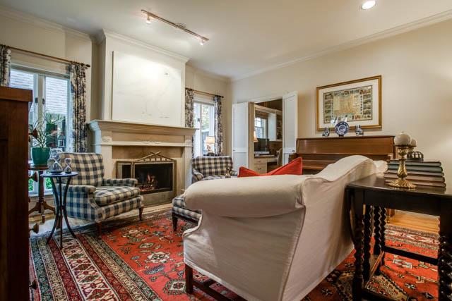 4516 Livingston LR