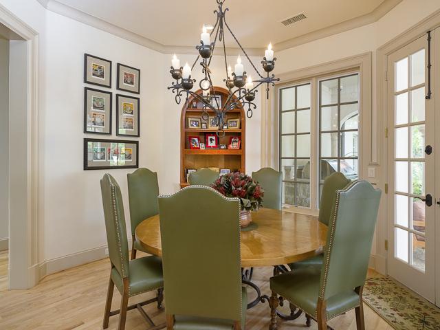 4631 Valley Ridge breakfast