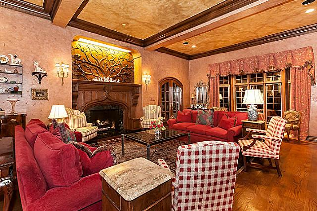 5 Stonebriar Court Living