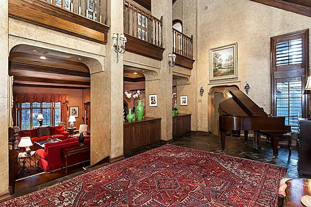 5 Stonebriar Court music