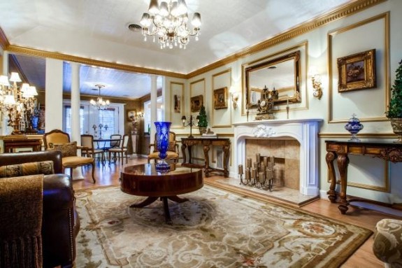 5029 Pershing Living