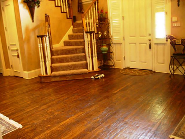 5219 Scarborough foyer