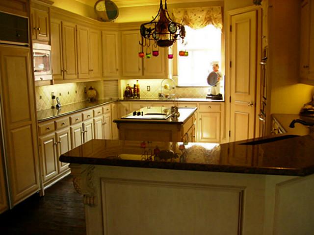 5219 Scarborough kitchen