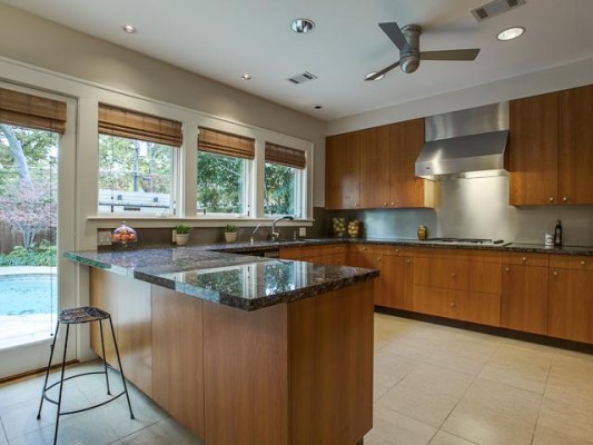 5616 Stonegate Kitchen