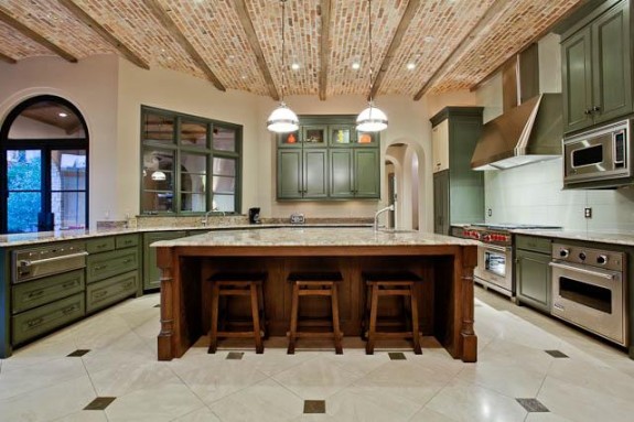 5625 Netherland Kitchen
