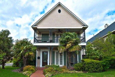 5703 Llano