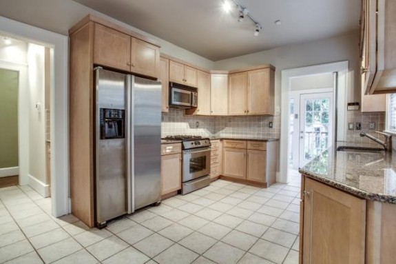 5802 Moticello Kitchen